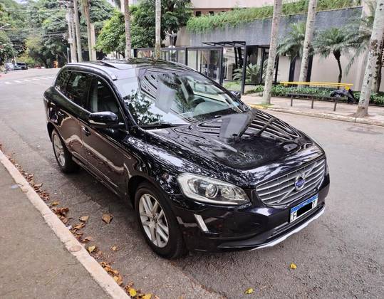VOLVO XC60 2.0 T5 MOMENTUM GASOLINA 4P AUTOMÁTICO